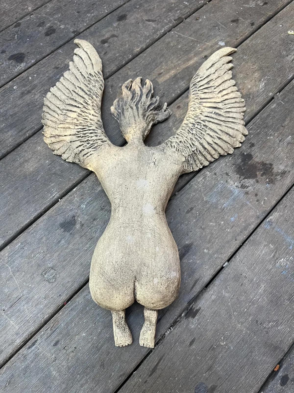 DEVINA. Ceramic work by Dubravka Sabljak.